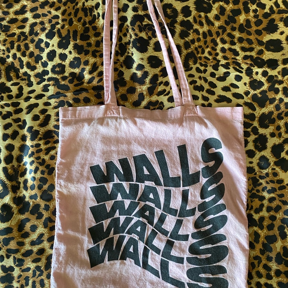 Louis Tomlinson bag merch